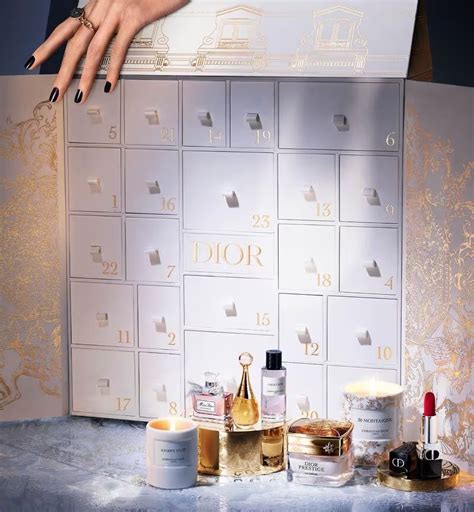 calendrier dior prix|le 30 montaigne dior.